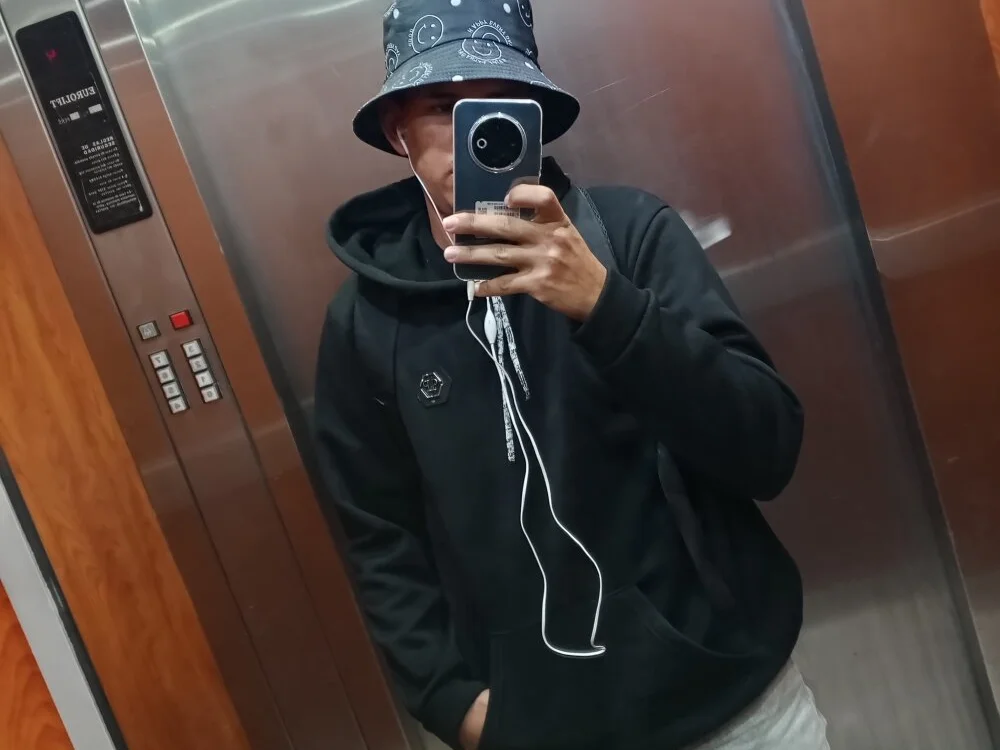 carluis2 offline XXX-chat