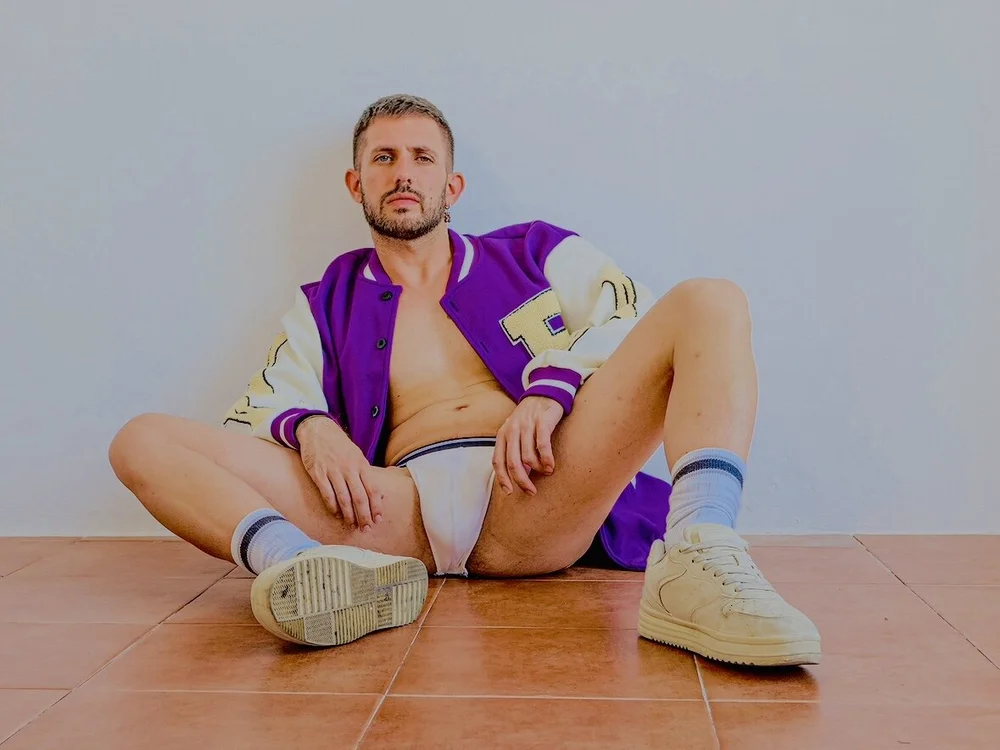 MathiasBellucci – Offline XXX chat