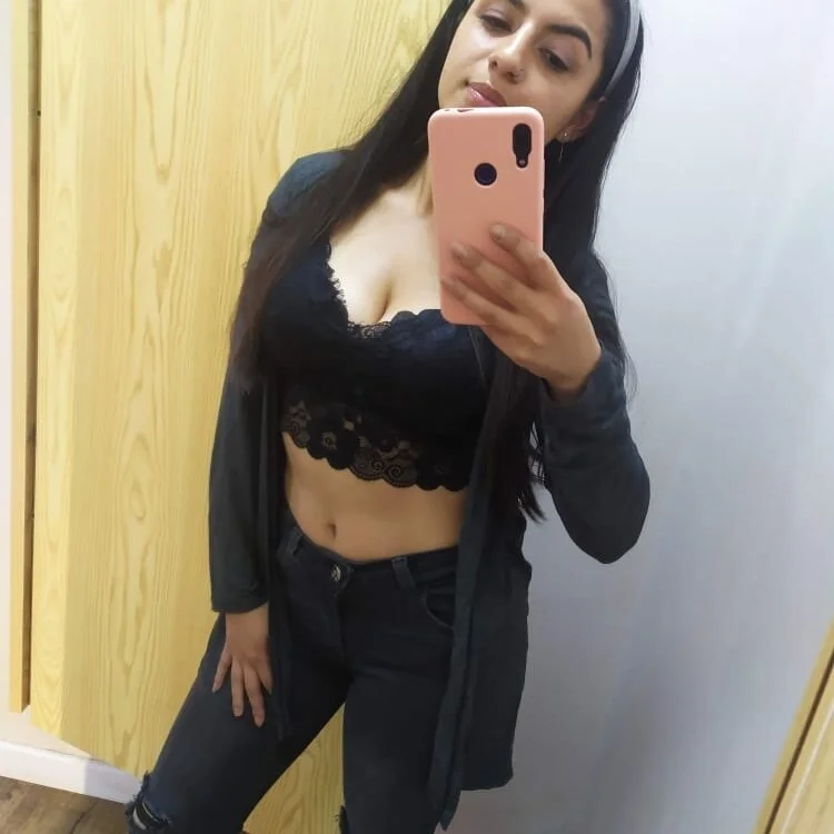 Alexandra_Williams' Offline XXX Chat
