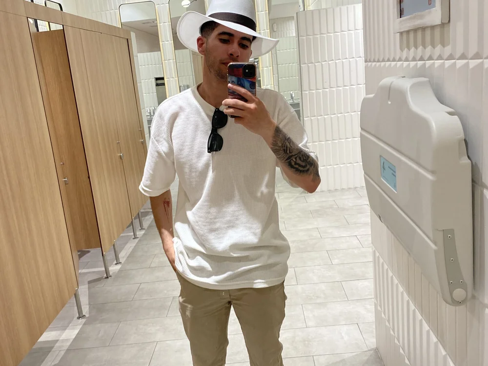badbunnyvene offline chatrum