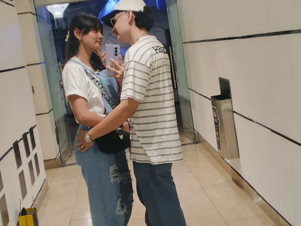 Zoe_And_Dylan_'s Offline XXX Chat