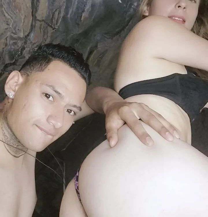 Jonnyandlexyhot: онлайн-секс-чат