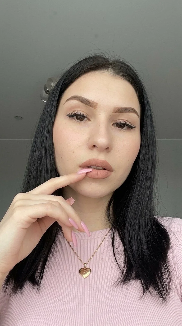 polly_holyy cover photo