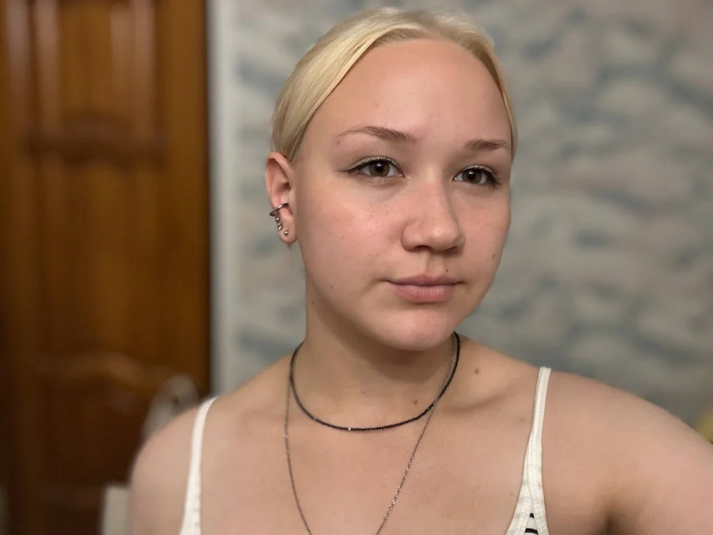 LeenSip's Offline XXX Chat