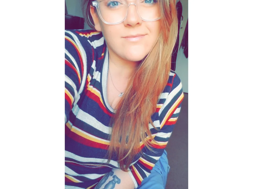 lenabear93's Offline Chat Room