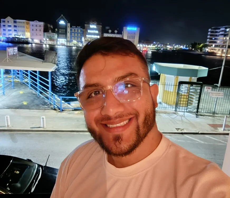 alexanderoncam offline chatrum