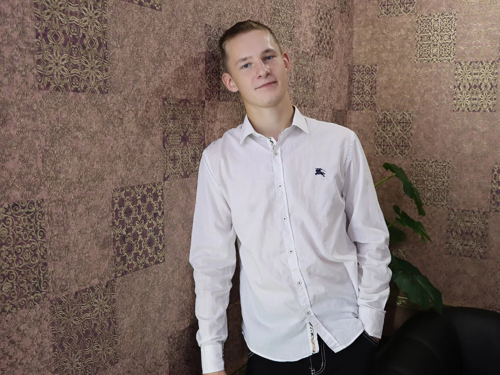 Offline chatovací místnost CarterTaer