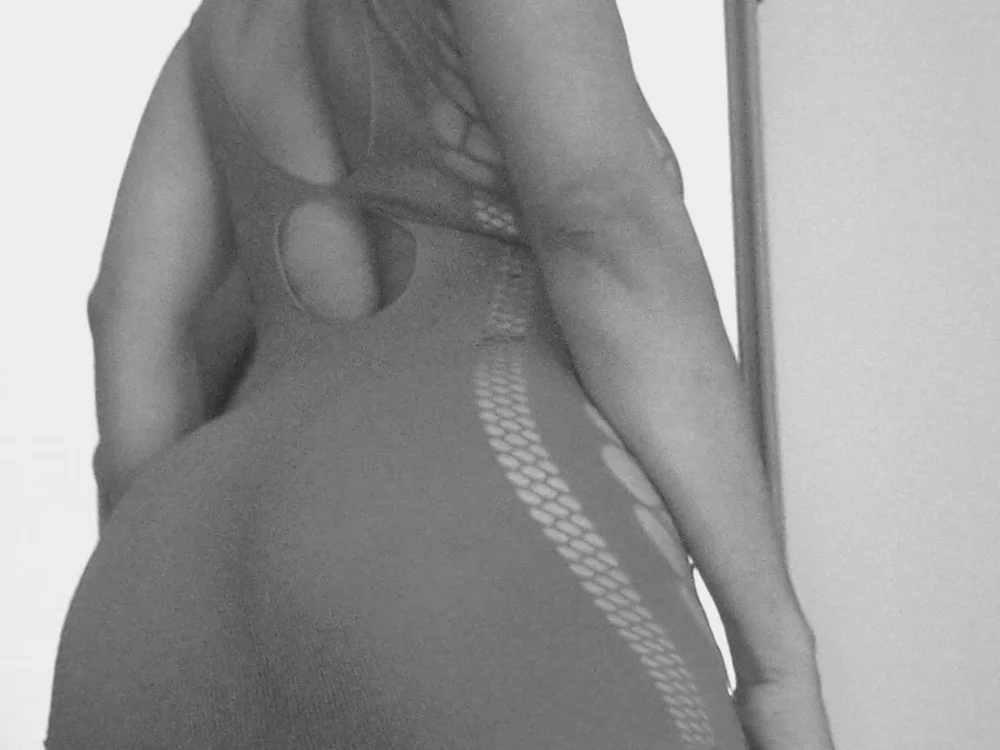 aurase Adlı Modelin Çevrimdışı XXX Sohbeti