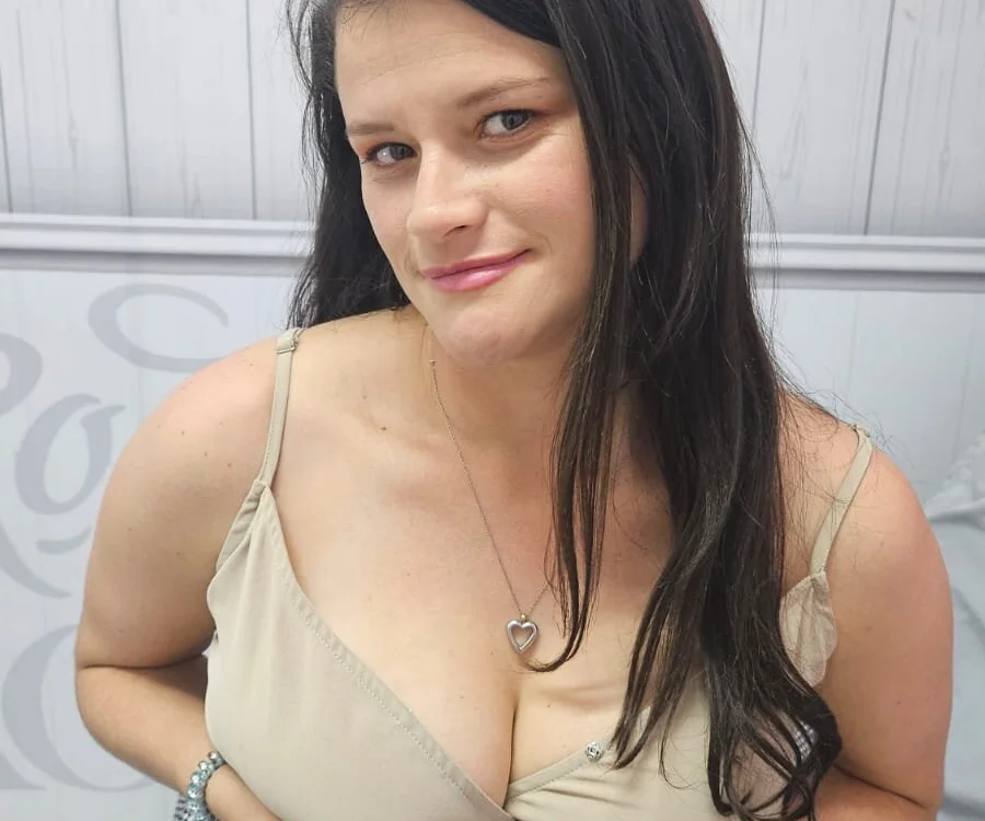 Lina_Castle Offline XXX-chat