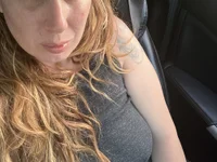 Redriddinghood8's webcam live show