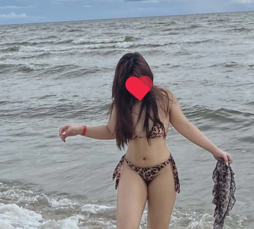 Goddess_nicole18x Adlı Modelin Çevrimdışı XXX Sohbeti