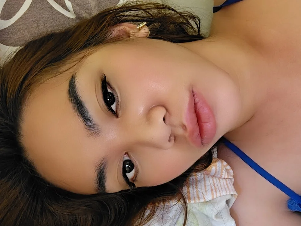 Dannah_'s Offline Chat Room