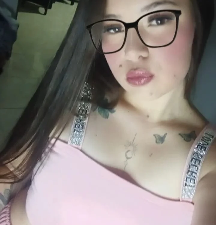 Offline chatovací místnost CarlaaSweet_