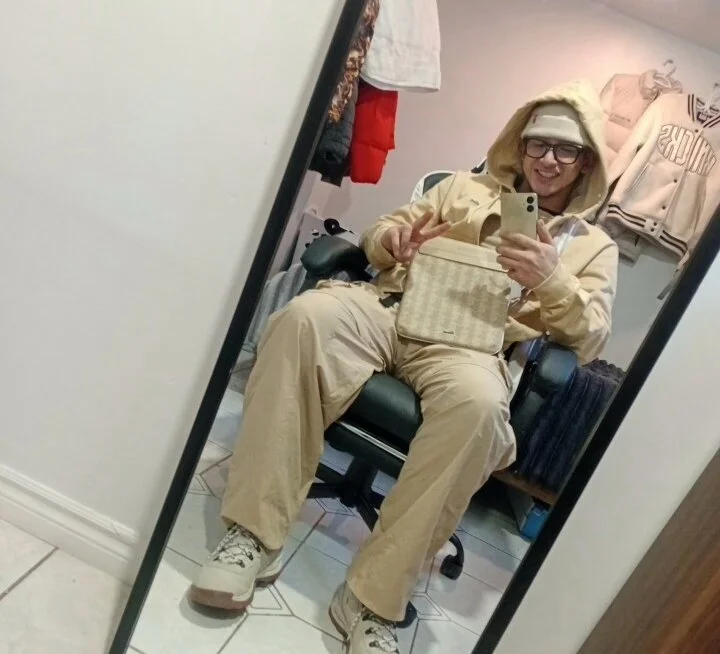 Danny_717 Offline XXX Chat