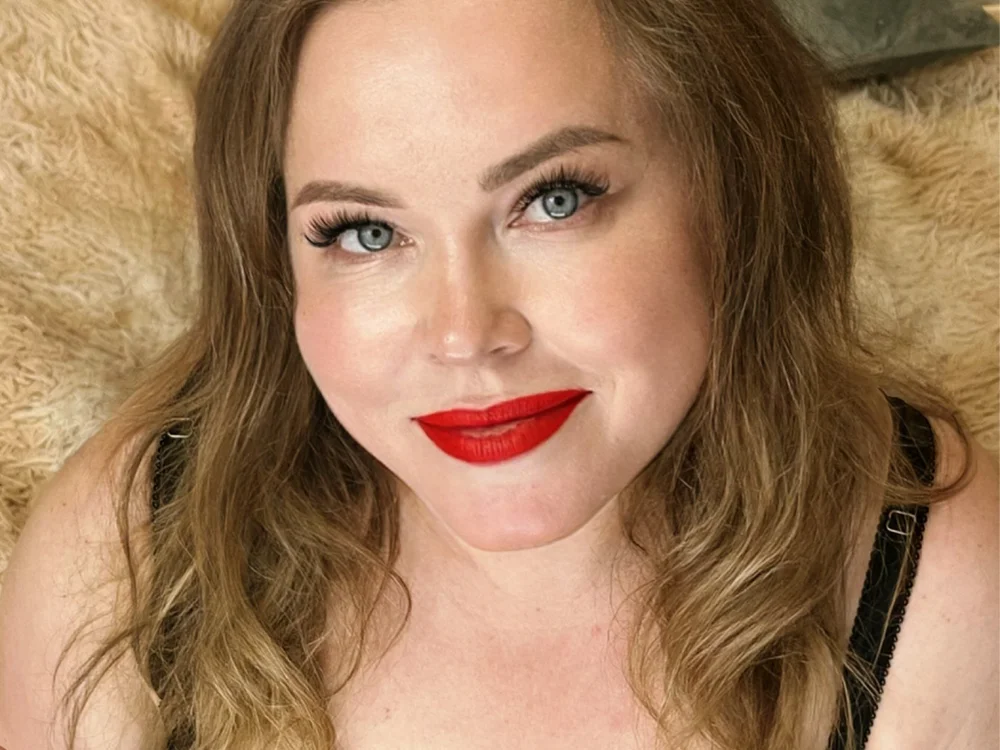 MilenaFinch's Offline Chat Room