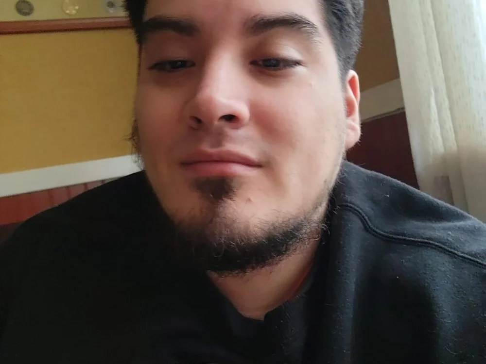 ChrisF91_ offline XXX-chatje