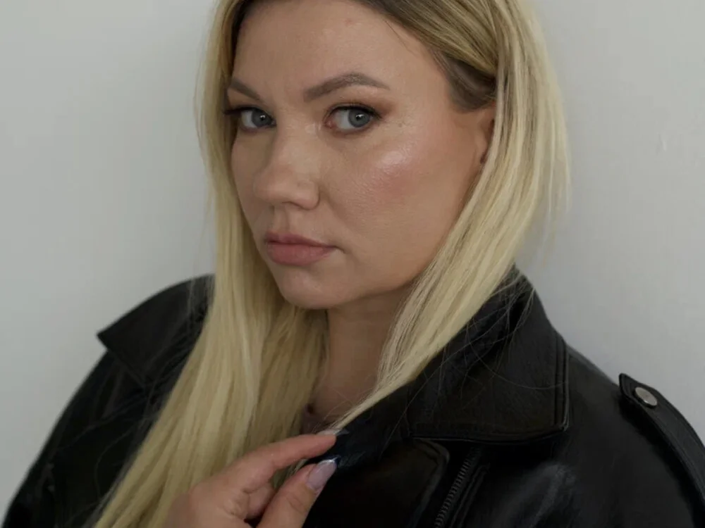 Barby_Kiss' Offline XXX Chat