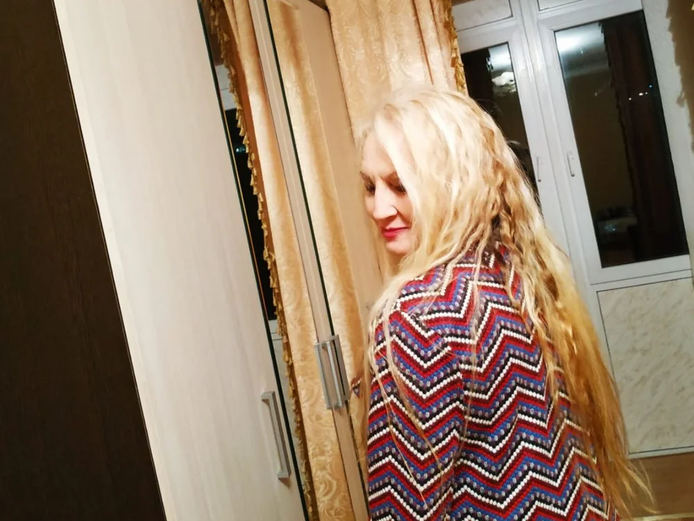 CarlyTreat অফলাইন XXX চ্যাট