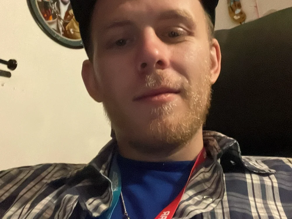 pinkygetsbrain816's Offline Chat Room