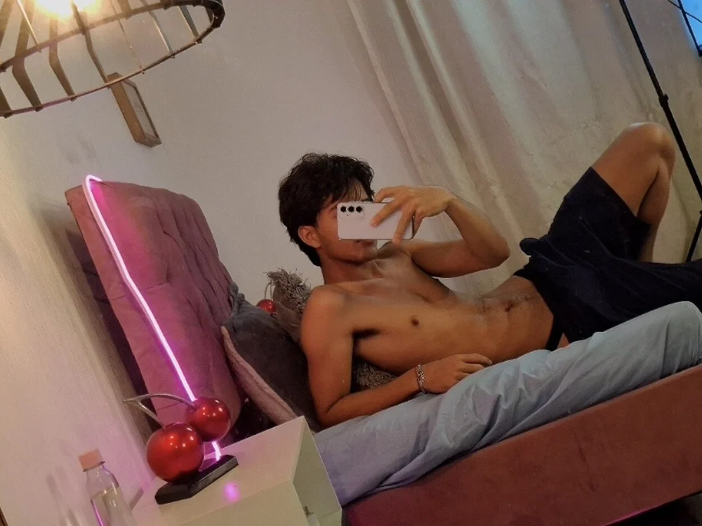 Offline XXX chat modela attlas1