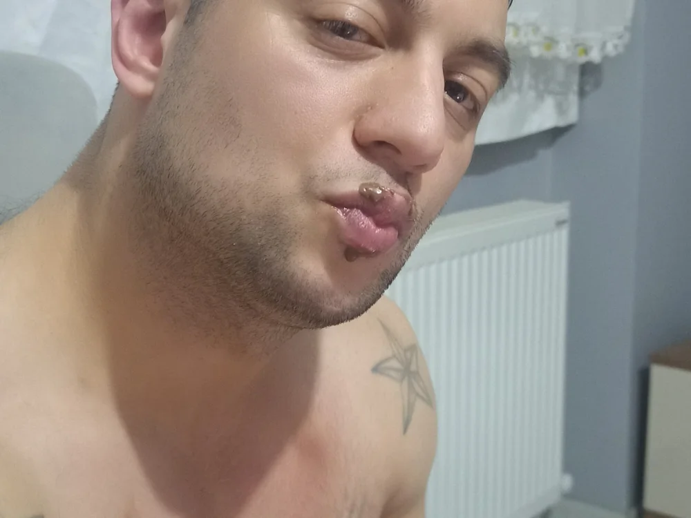 hulk905050's Offline Chat Room