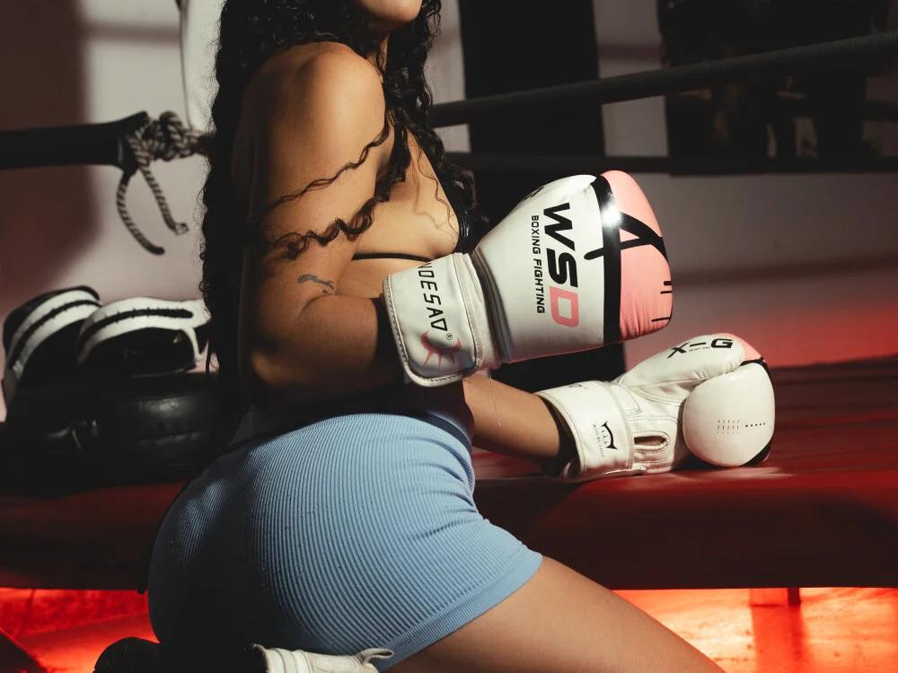 دردشة Megan_Siner الجنسية دون اتصال