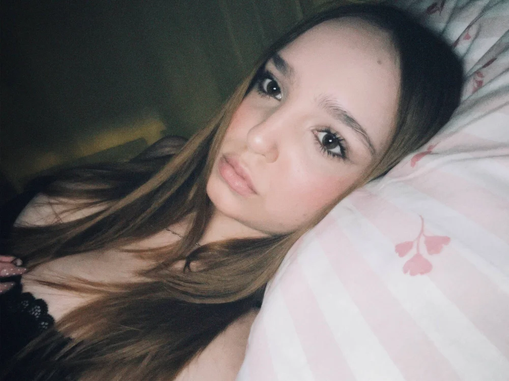 mirabonesa's Offline XXX Chat