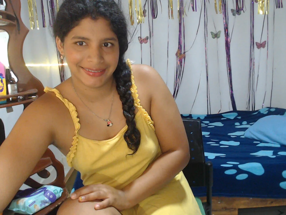 sexyhot20xxx's Offline XXX Chat