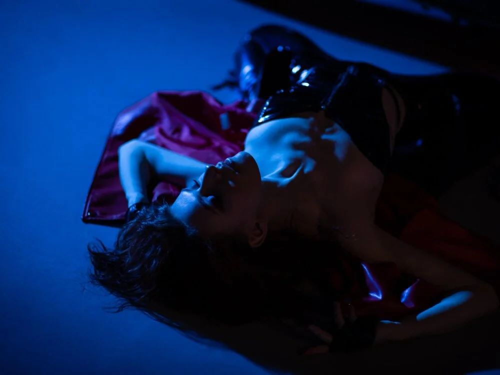 Mistress_Iris' Offline XXX Chat