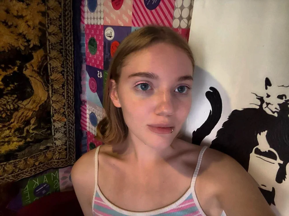 Zara_X_'s Offline Chat Room