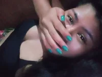 hottie_pinay4's Offline Chat Room