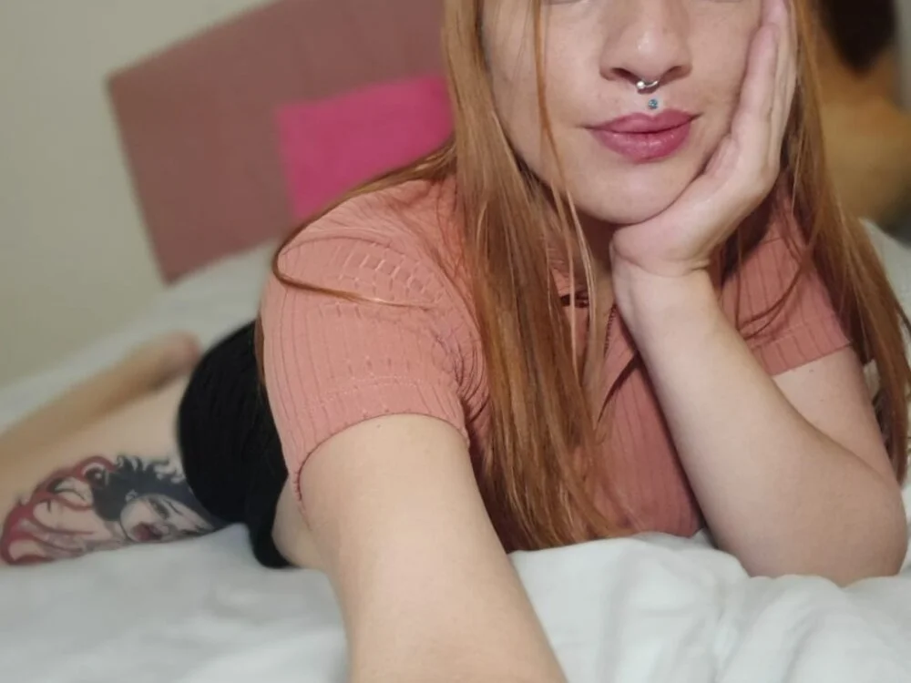 Blonderousss Chat XXX offline