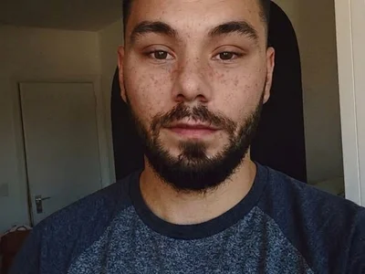 Hetero69 Male White Cam Strip