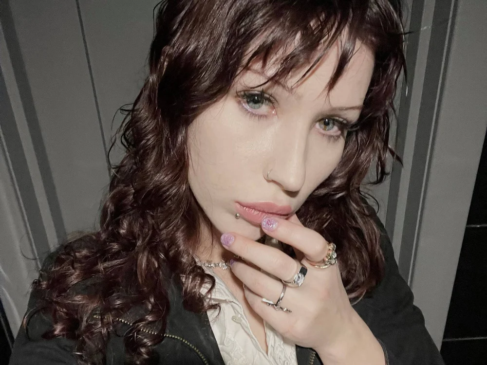 DiamondViben Offline XXX chat