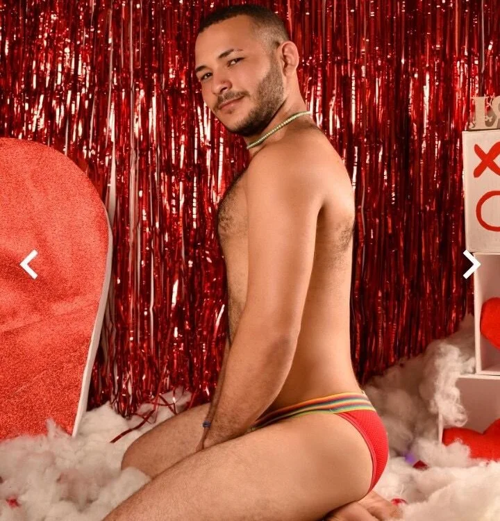 Alex_Dancy5: συνομιλία ΧΧΧ εκτός σύνδεσης