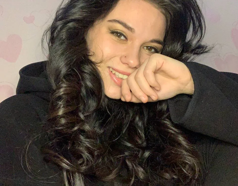 EllenWiliam's Offline Chat Room