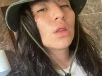 Yigolo__'s webcam live show