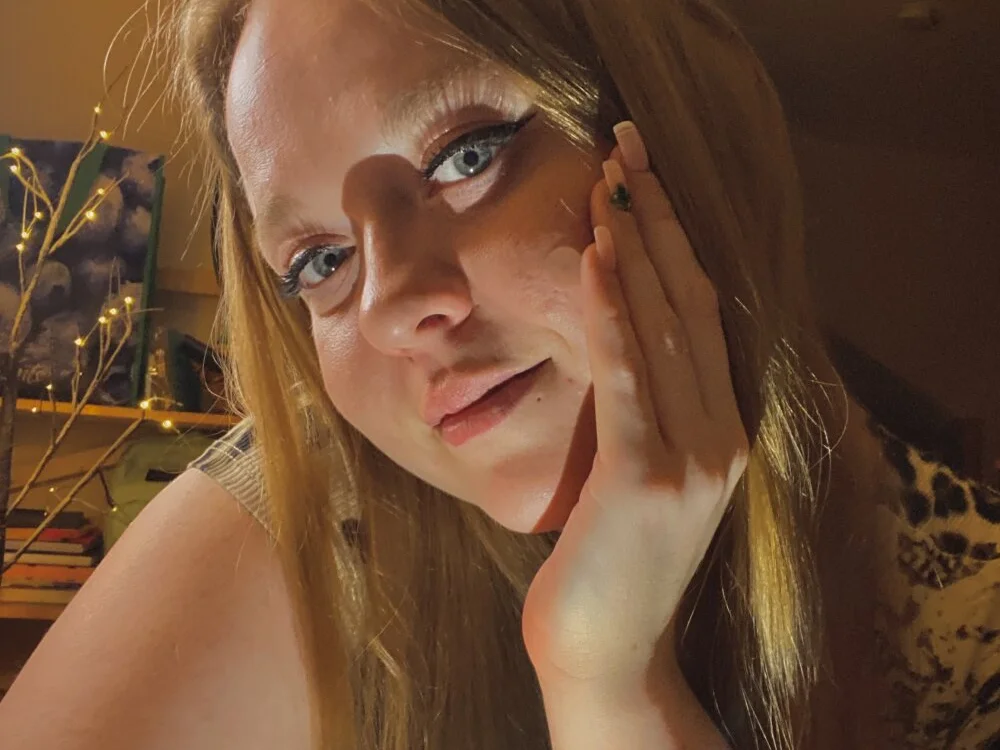 SmirkFans – Offline XXX chat