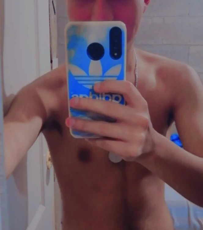 دردشة DaniSexFlow الجنسية دون اتصال