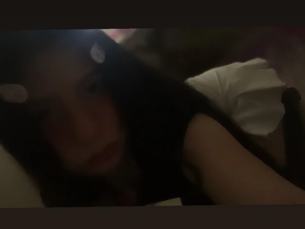 Itsybitsysol's Offline XXX Chat