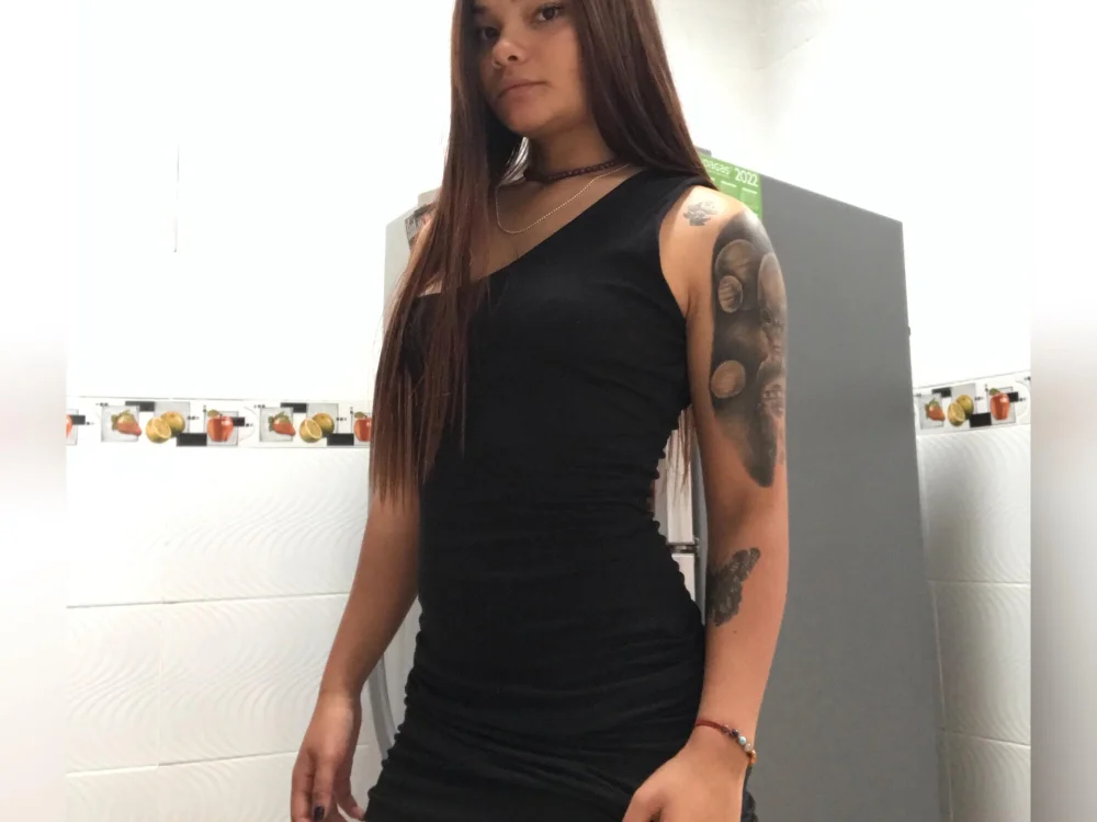 Sophie_Monroee offline chatrum