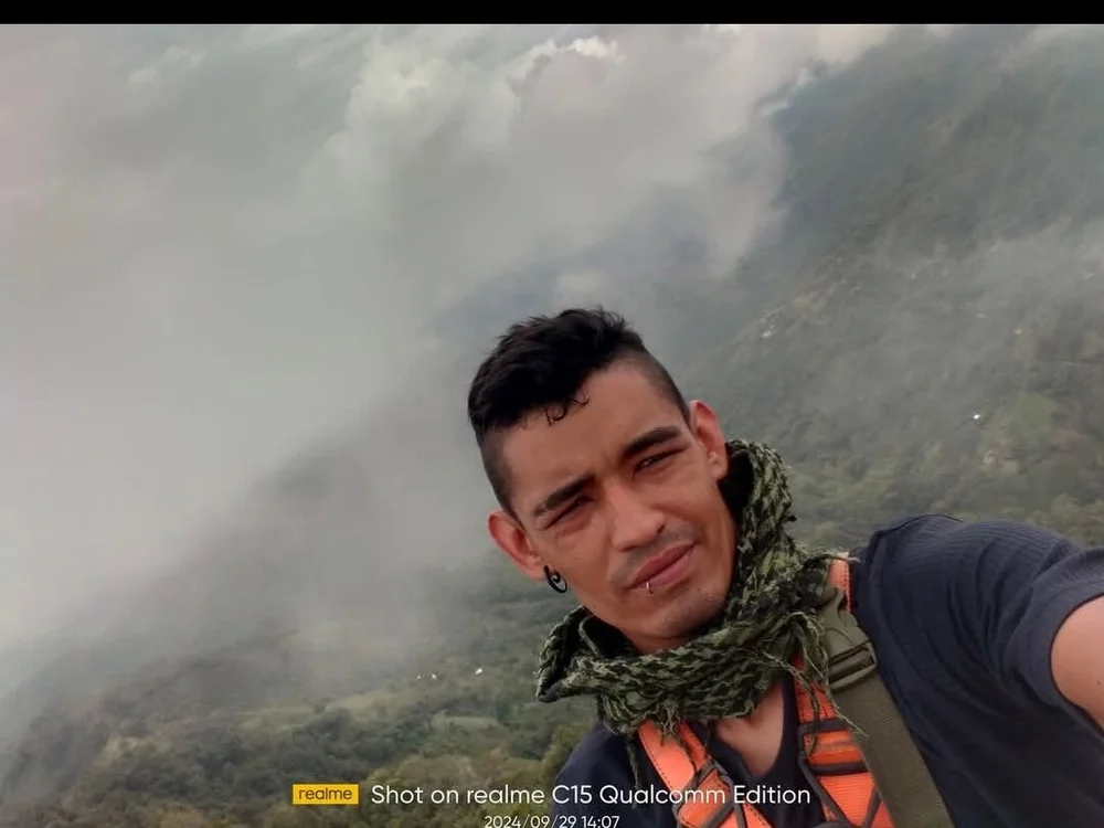 camilo31's Offline Chat Room