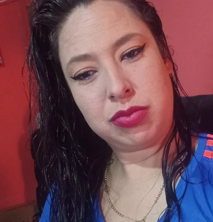 LIZETH_09's Offline Chat Room