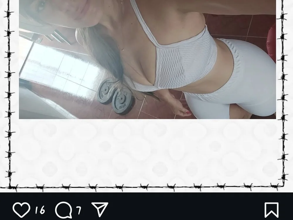 Sandruchiscandente8175's Offline XXX Chat
