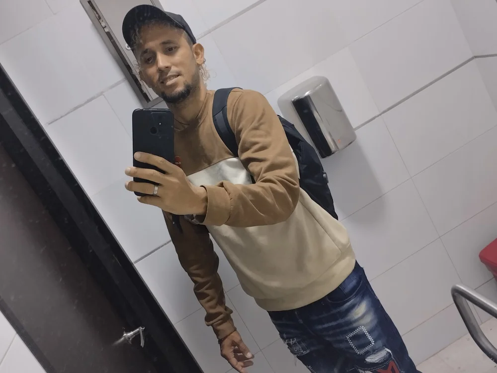 rekastellan1 Offline XXX-Chat