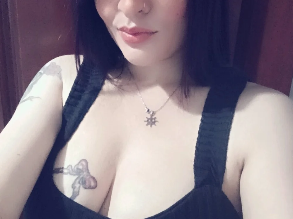 Ana-Bellee's Offline XXX Chat