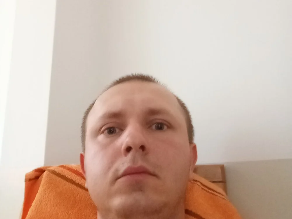 jakub1992 Chat XXX Ngoại tuyến