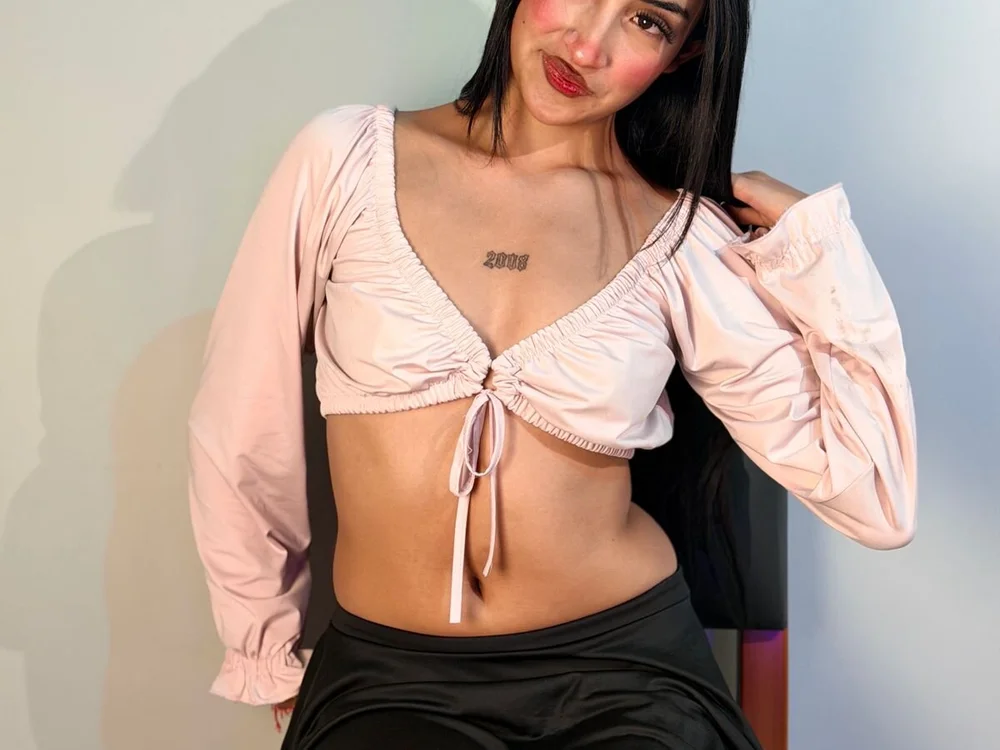 Yumi_Lee_'s Offline XXX Chat