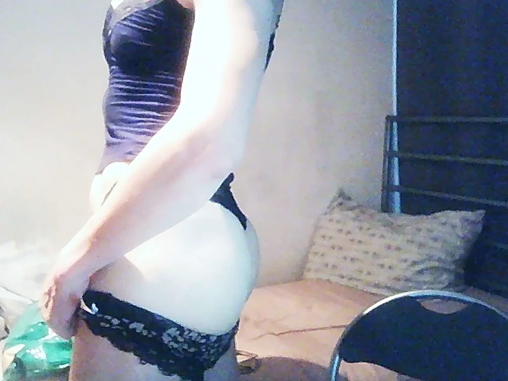 ImadosNSFW@xh's Offline Chat Room