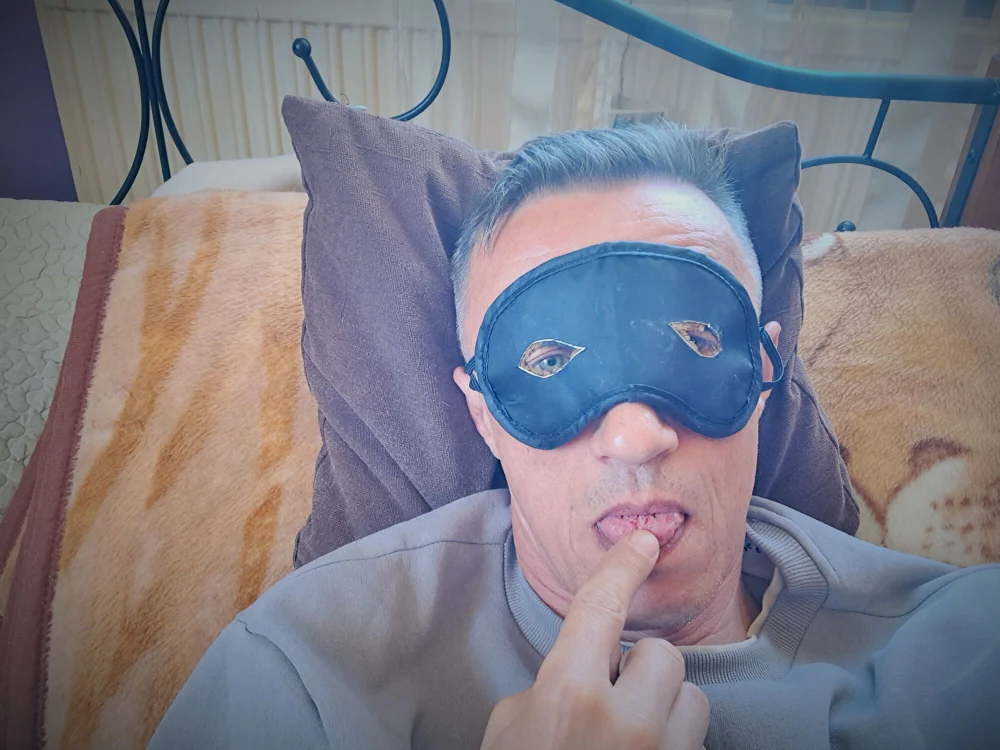 Martin7412@xh – Offline XXX chat